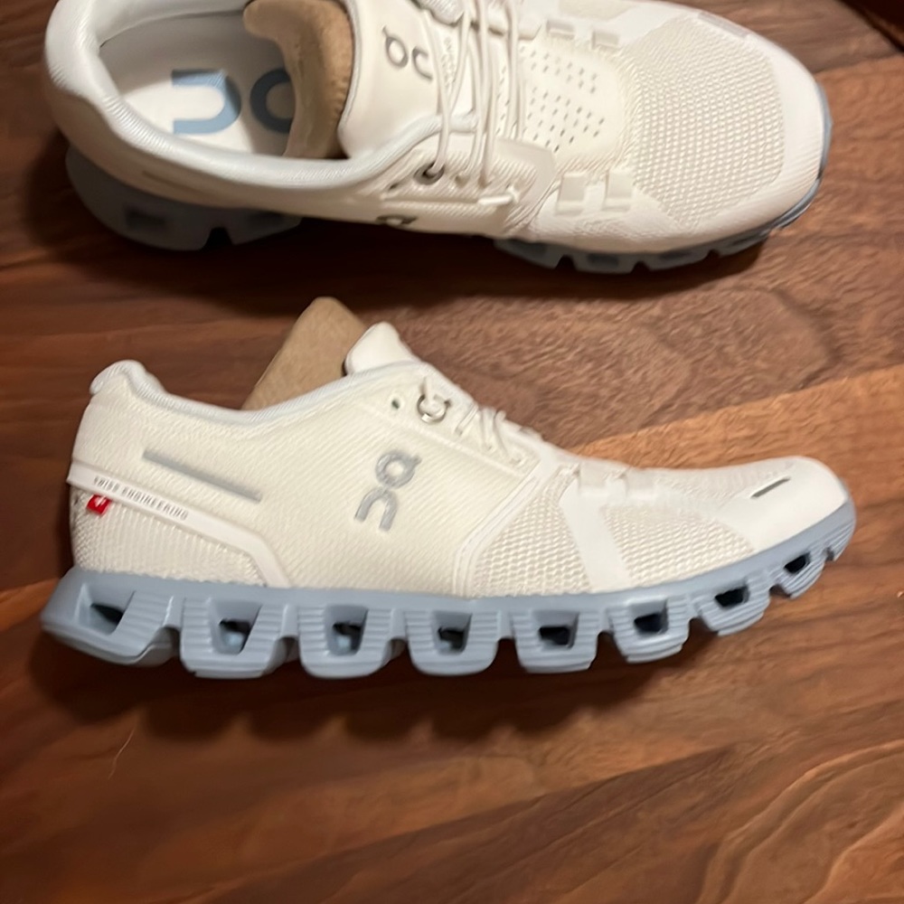 OnCloud 5 Running Shoes